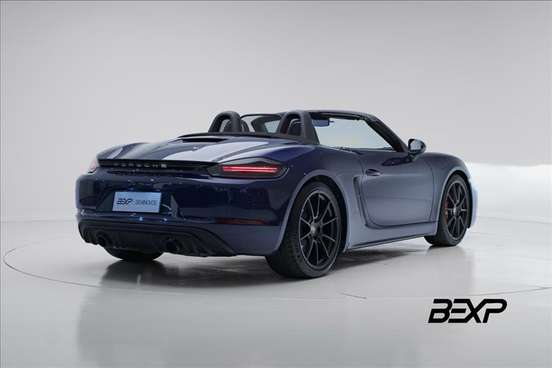 PORSCHE-718-2023