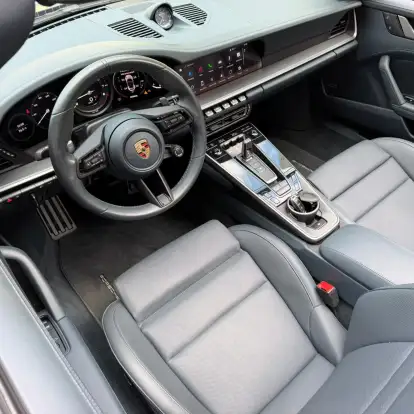 PORSCHE-911-2023