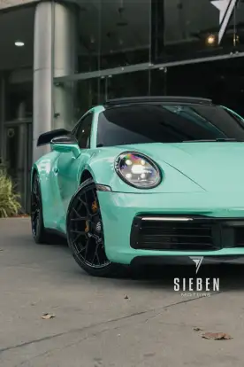 PORSCHE-911-2023