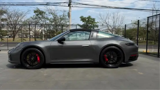 PORSCHE-911-2023