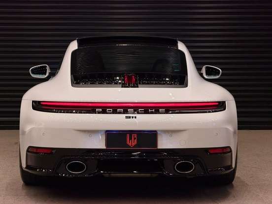 PORSCHE-911-2025