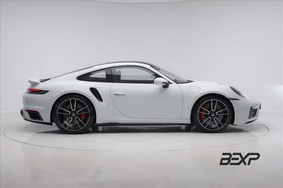 PORSCHE-911-2024
