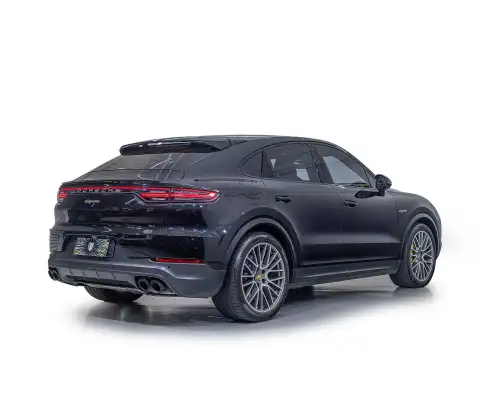PORSCHE-CAYENNE-2023