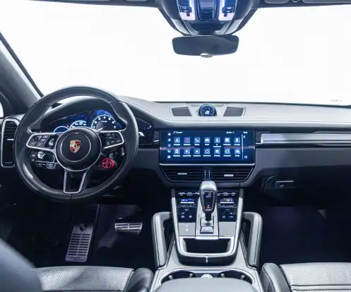 PORSCHE-CAYENNE-2023