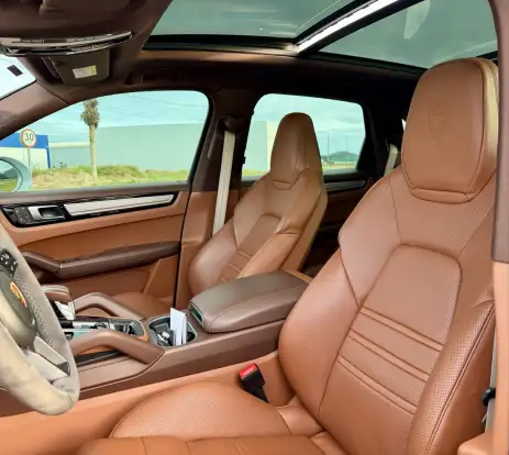 PORSCHE-CAYENNE-2022