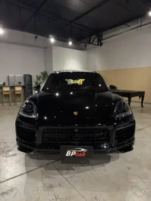 PORSCHE-CAYENNE-2023