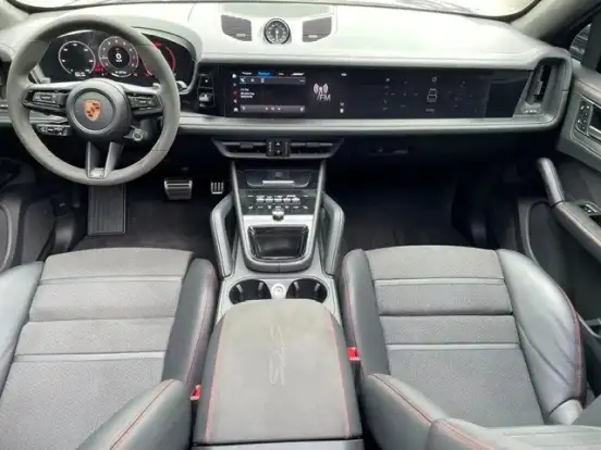 PORSCHE-CAYENNE-2026