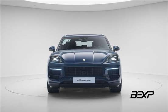 PORSCHE-CAYENNE-2025