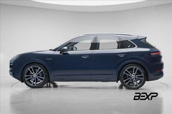 PORSCHE-CAYENNE-2025