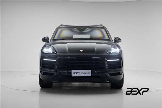 PORSCHE-CAYENNE-2019