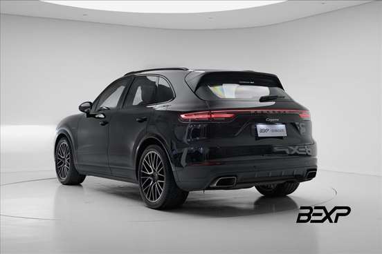 PORSCHE-CAYENNE-2019