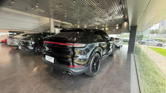 PORSCHE-CAYENNE-2025