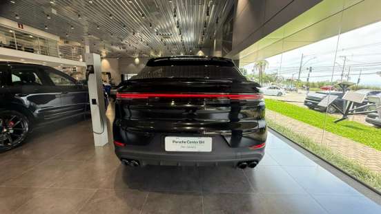 PORSCHE-CAYENNE-2025
