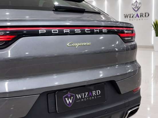 PORSCHE-CAYENNE-2019