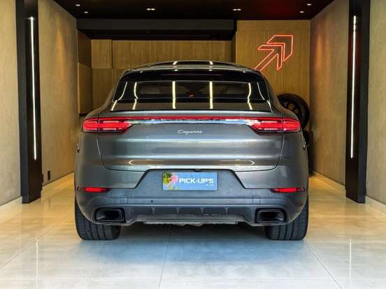 PORSCHE-CAYENNE-2020