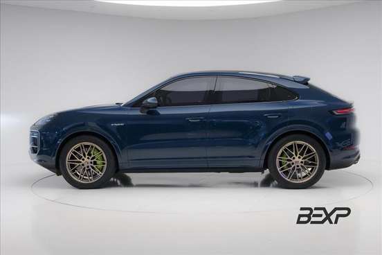 PORSCHE-CAYENNE-2024