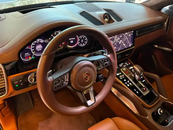 PORSCHE-CAYENNE-2023