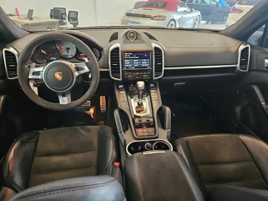 PORSCHE-CAYENNE-4.8 GTS 4X4 V8 32V GASOLINA 4P TIPTRONIC PORSCHE-CAYENNE-2013