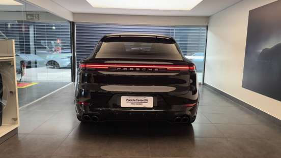 PORSCHE-CAYENNE-2025