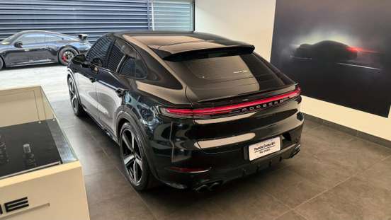 PORSCHE-CAYENNE-2025