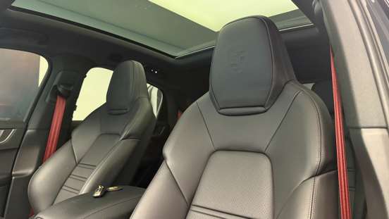 PORSCHE-CAYENNE-2025
