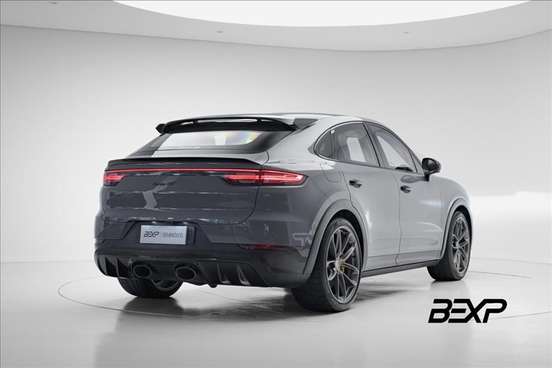 PORSCHE-CAYENNE-2022