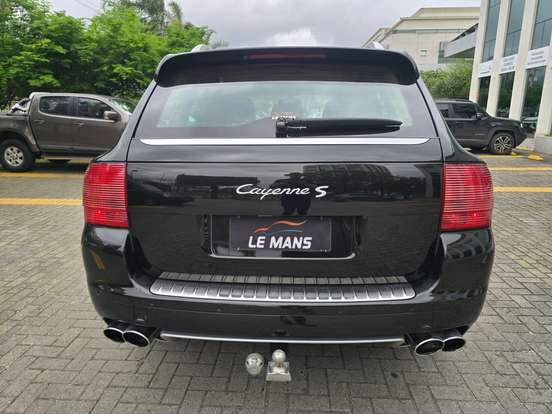 PORSCHE-CAYENNE-2006