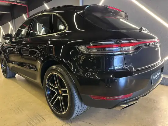PORSCHE-MACAN-2020