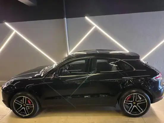 PORSCHE-MACAN-2020