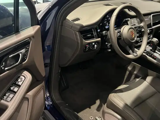 PORSCHE-MACAN-2026