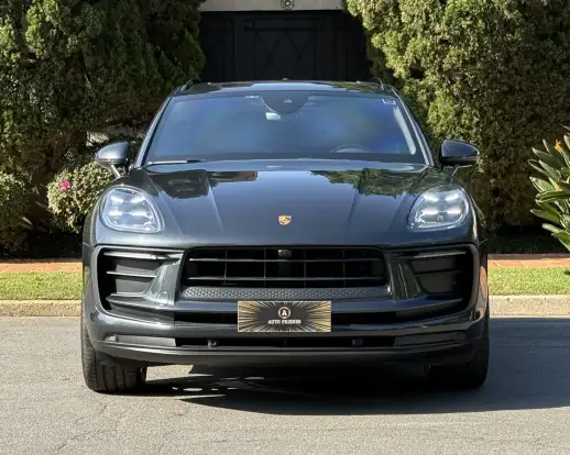 PORSCHE-MACAN-2023