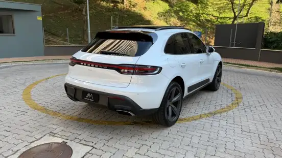 PORSCHE-MACAN-2024