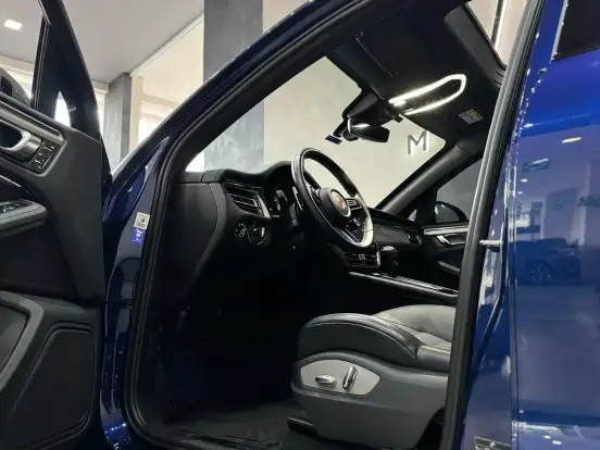 PORSCHE-MACAN-2024