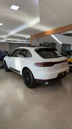 PORSCHE-MACAN-2019