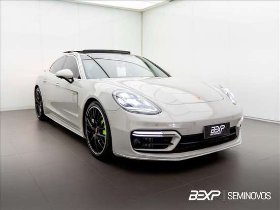 PORSCHE-PANAMERA-2023