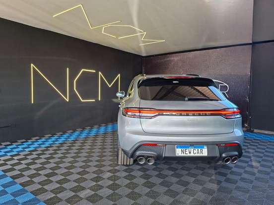 PORSCHE-MACAN-2023