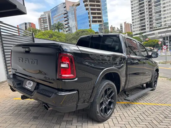 RAM-1500-3.0 HURRICANE 6 BITURBO GASOLINA LARAMIE NIGHT EDITION CD 4X4 AUTOMÁTICO RAM-1500-2024