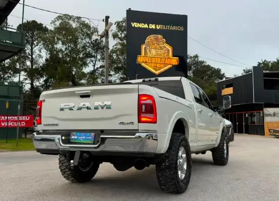RAM-2500-6.7 I6 TURBO DIESEL LARAMIE CD 4X4 AUTOMÁTICO RAM-2500-2020