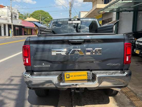 RAM-2500-6.7 I6 TURBO DIESEL LARAMIE CD 4X4 AUTOMÁTICO RAM-2500-2026