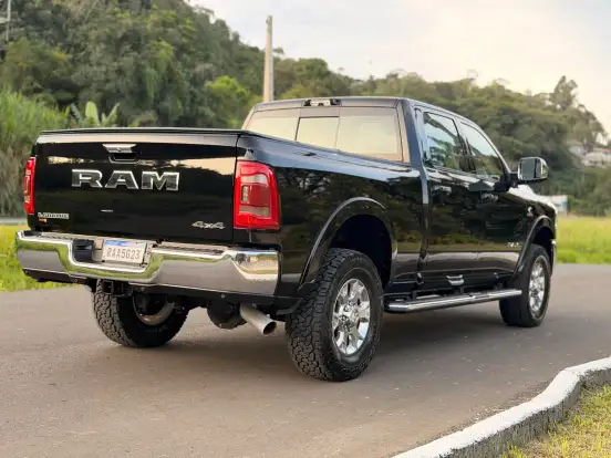 RAM-3500-6.7 I6 TURBO DIESEL LARAMIE CD 4X4 AUTOMÁTICO RAM-3500-2022
