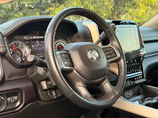 RAM-3500-6.7 I6 TURBO DIESEL LARAMIE CD 4X4 AUTOMÁTICO RAM-3500-2022