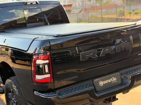 RAM-3500-6.7 I6 TURBO DIESEL LARAMIE CD 4X4 AUTOMÁTICO RAM-3500-2023