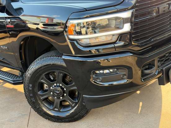 RAM-3500-6.7 I6 TURBO DIESEL LARAMIE CD 4X4 AUTOMÁTICO RAM-3500-2023