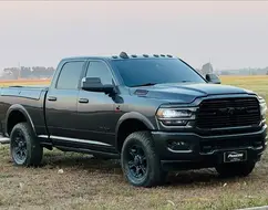 RAM 3500 6.7 I6 TURBO DIESEL LARAMIE NIGHT EDITION CD 4X4 AUTOMÁTICO RAM 3500 6.7 I6 TURBO DIESEL LARAMIE NIGHT EDITION CD 4X4 AUTOMÁTICO