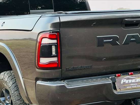 RAM-3500-6.7 I6 TURBO DIESEL LARAMIE NIGHT EDITION CD 4X4 AUTOMÁTICO RAM-3500-2022