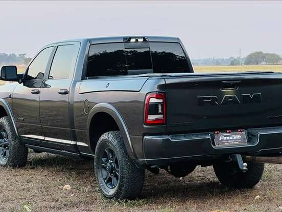 RAM-3500-6.7 I6 TURBO DIESEL LARAMIE NIGHT EDITION CD 4X4 AUTOMÁTICO RAM-3500-2022