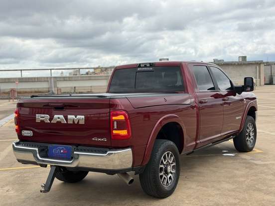 RAM-3500-6.7 I6 TURBO DIESEL LIMITED LONGHORN CD 4X4 AUTOMÁTICO RAM-3500-2023