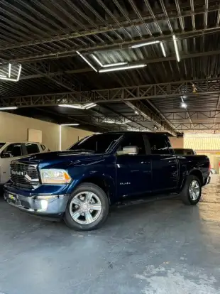 RAM-CLASSIC-5.7 V8 GASOLINA LARAMIE CD 4X4 AUTOMÁTICO RAM-CLASSIC-2023