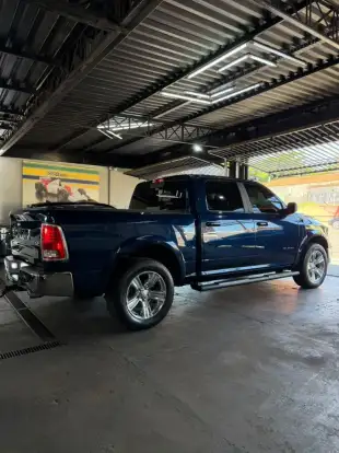 RAM-CLASSIC-5.7 V8 GASOLINA LARAMIE CD 4X4 AUTOMÁTICO RAM-CLASSIC-2023