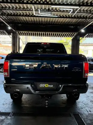 RAM-CLASSIC-5.7 V8 GASOLINA LARAMIE CD 4X4 AUTOMÁTICO RAM-CLASSIC-2023